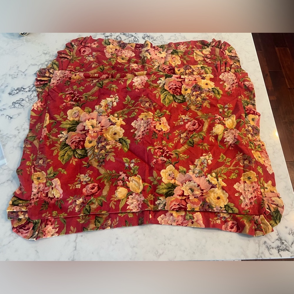 Vintage Raymond Waites Shabby Chic Floral Standard Ruffled Pillow Shams Set  2
